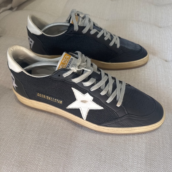 Golden Goose Sneakers in black with white star. EU45 - Picture 5 of 5
